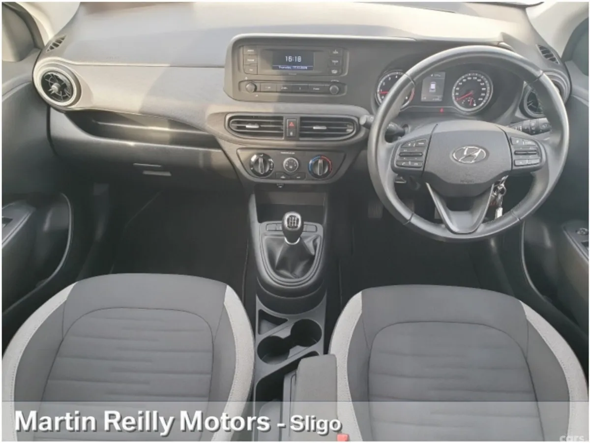 Hyundai i10 Hatchback, Petrol, 2021, Grey