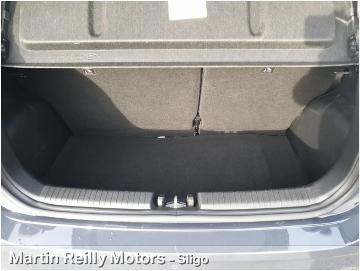 Hyundai i10 Hatchback, Petrol, 2021, Grey