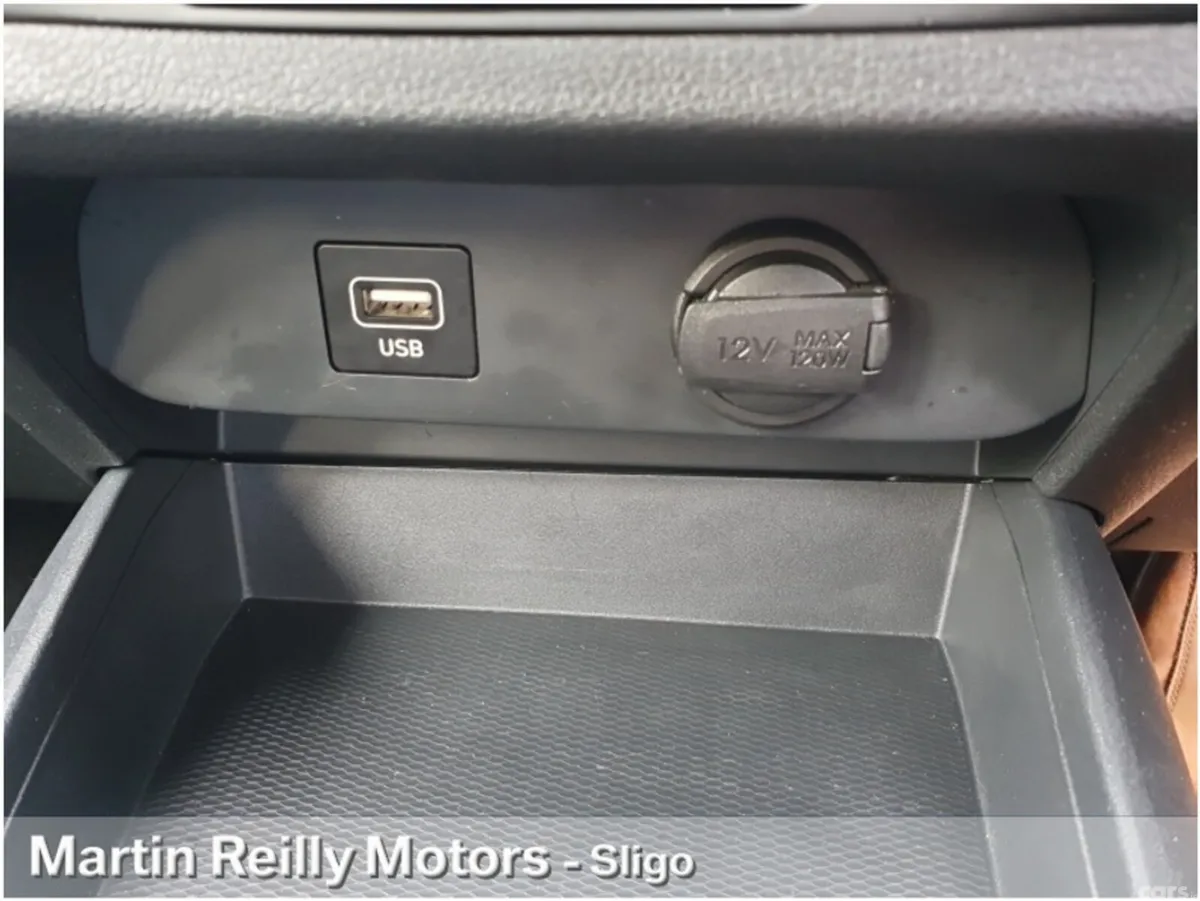 Hyundai i10 Hatchback, Petrol, 2021, Grey