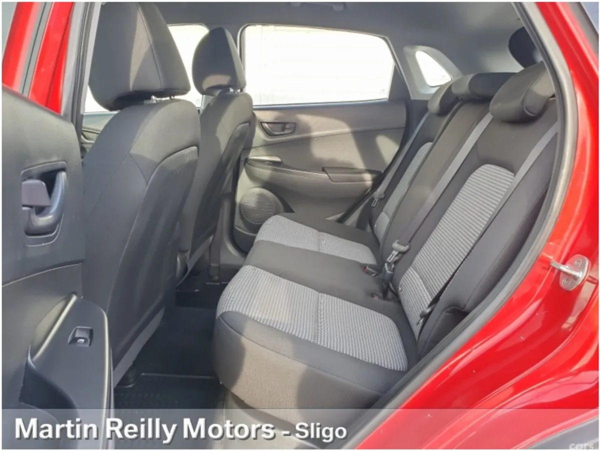 Hyundai KONA MPV, Petrol, 2023, Red