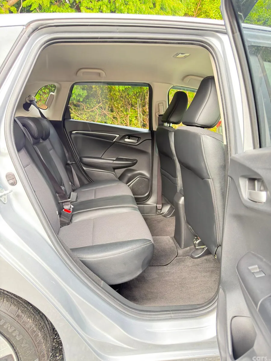 Honda Fit Hatchback, Petrol Hybrid, 2019, Silver