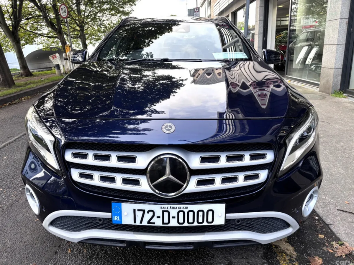 Mercedes-Benz GLA Hatchback, Petrol, 2017, Blue