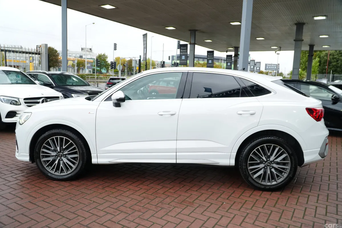 Audi Q3 Estate, Diesel, 2021, White