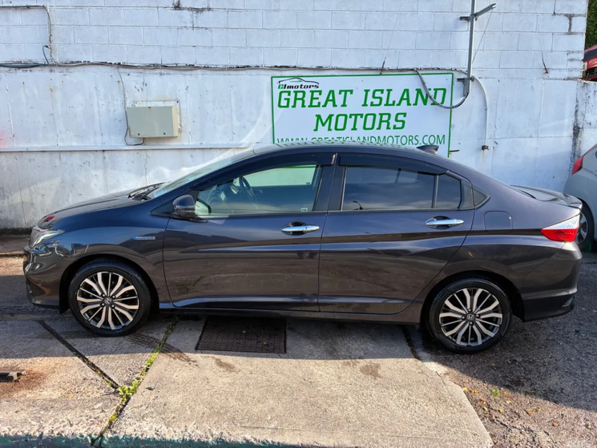 Honda Grace Saloon, Petrol Hybrid, 2019, Black