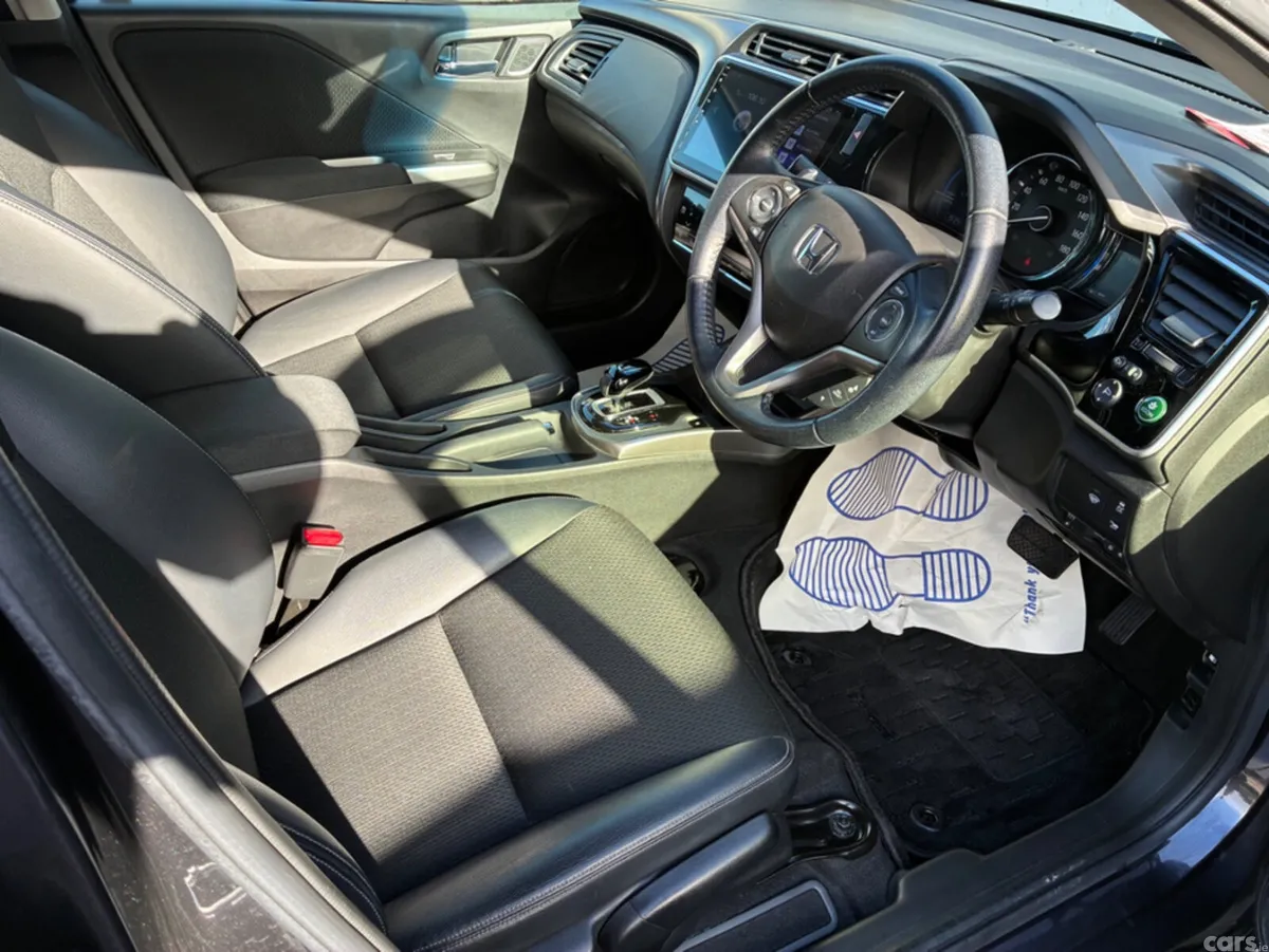 Honda Grace Saloon, Petrol Hybrid, 2019, Black