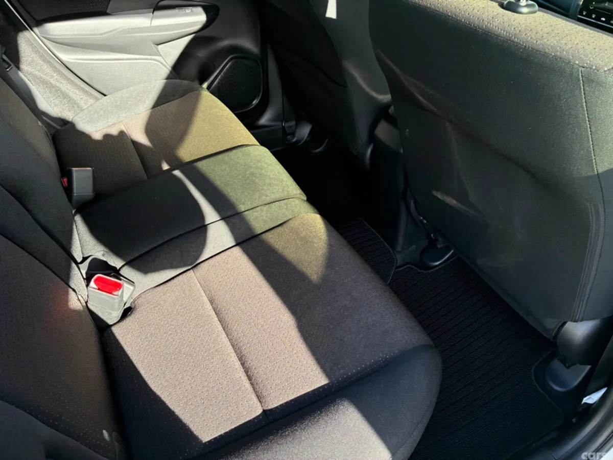 Honda Fit Hatchback, Petrol Hybrid, 2017, White