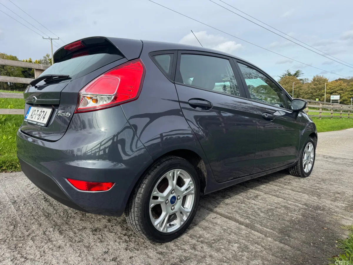 Ford Fiesta Hatchback, Petrol, 2014, Blue