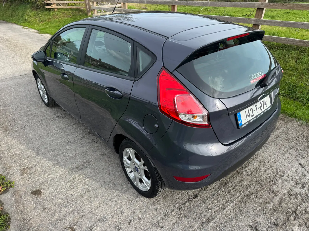 Ford Fiesta Hatchback, Petrol, 2014, Blue