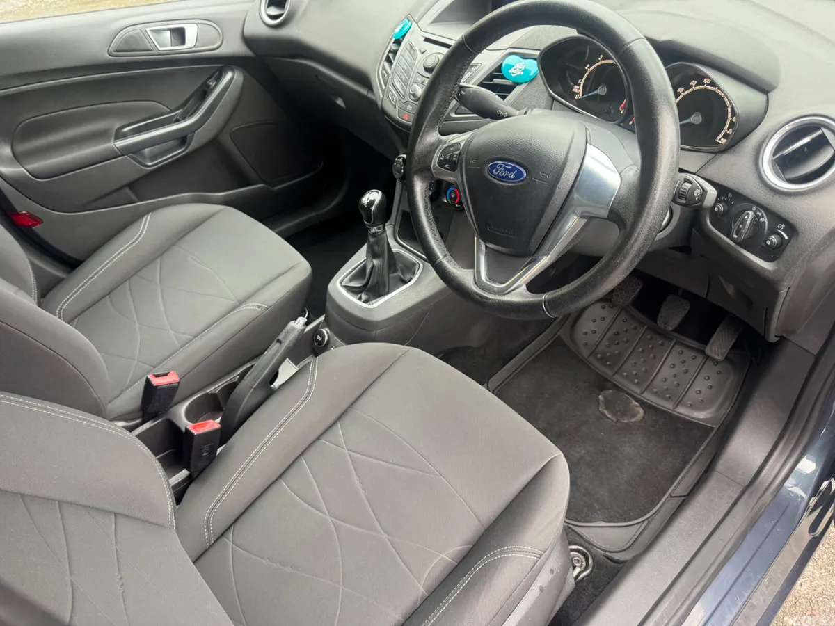 Ford Fiesta Hatchback, Petrol, 2014, Blue