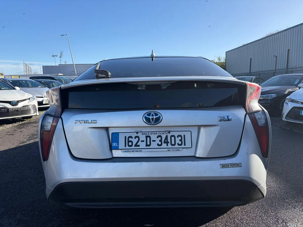 Toyota Prius Hatchback, Petrol Hybrid, 2016, Silver