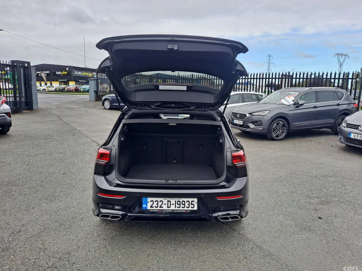 Volkswagen Golf Estate, Diesel, 2023, Black