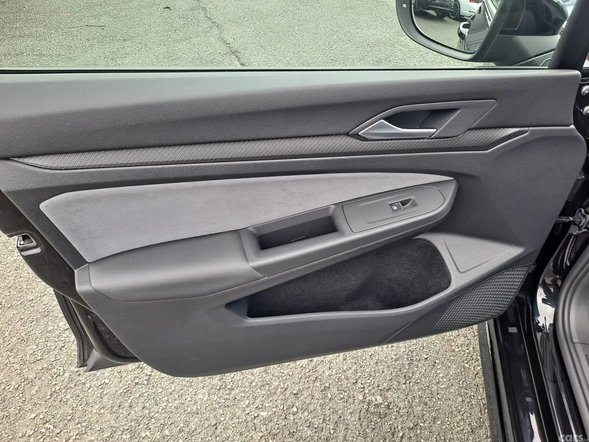 Volkswagen Golf Estate, Diesel, 2023, Black