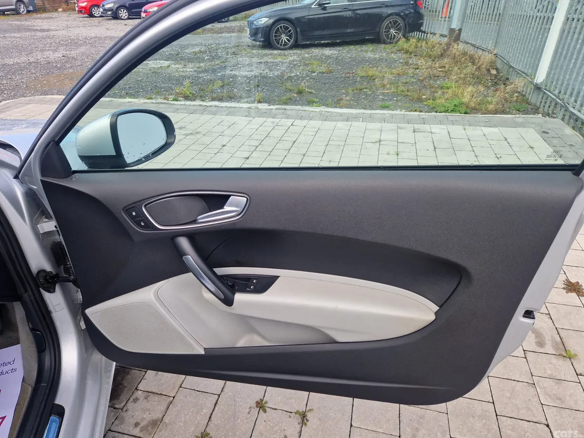 Audi A1 Hatchback, Petrol, 2011, Silver