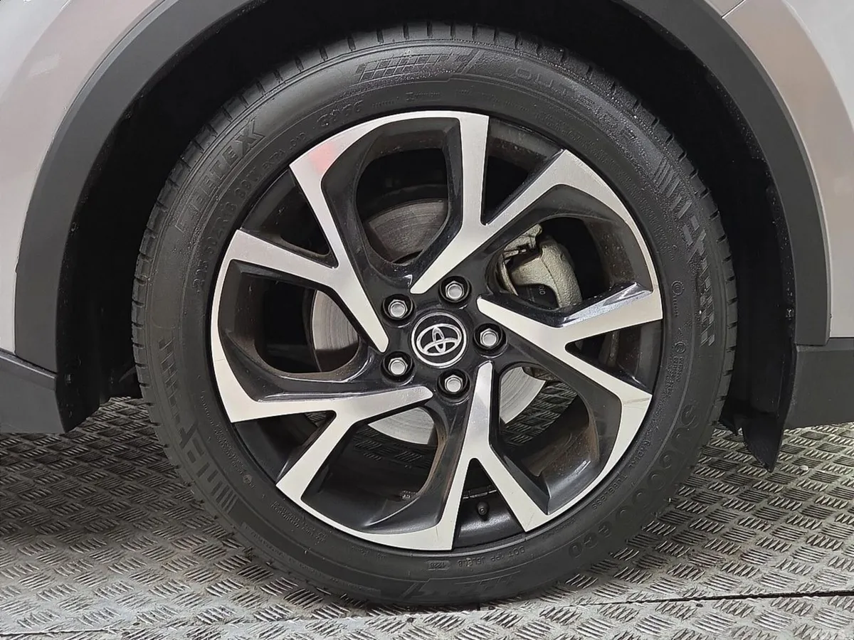 Toyota C-HR SUV, Petrol Hybrid, 2018, Grey