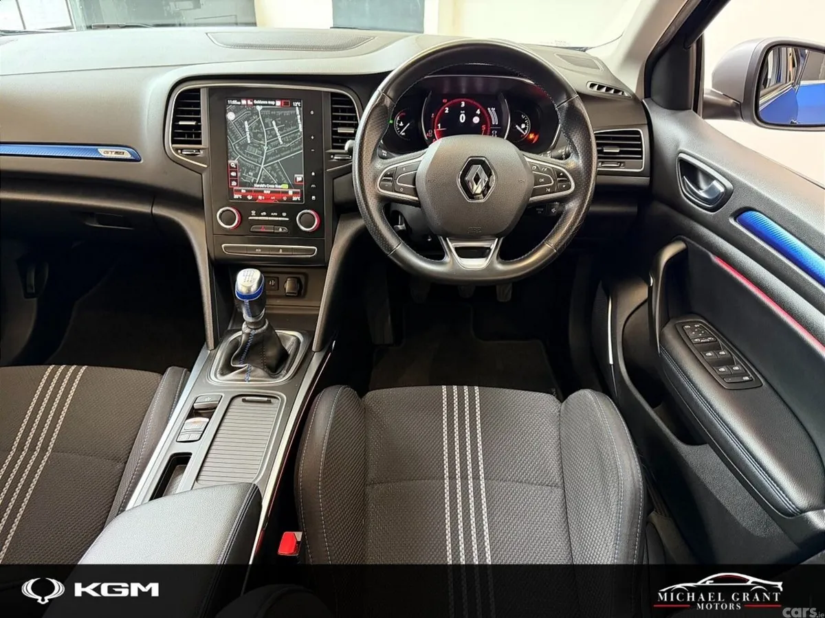 Renault Megane Hatchback, Diesel, 2019, Blue