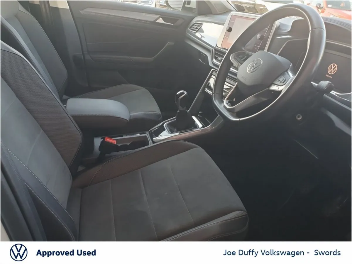Volkswagen T-Roc SUV, Petrol, 2023, White