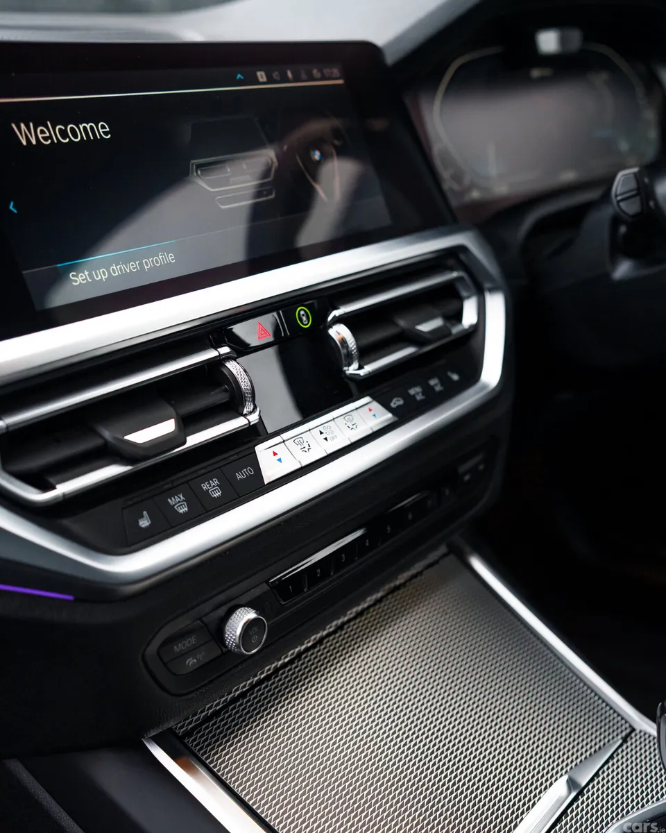 BMW 3-Series Saloon, Petrol Hybrid, 2021, White