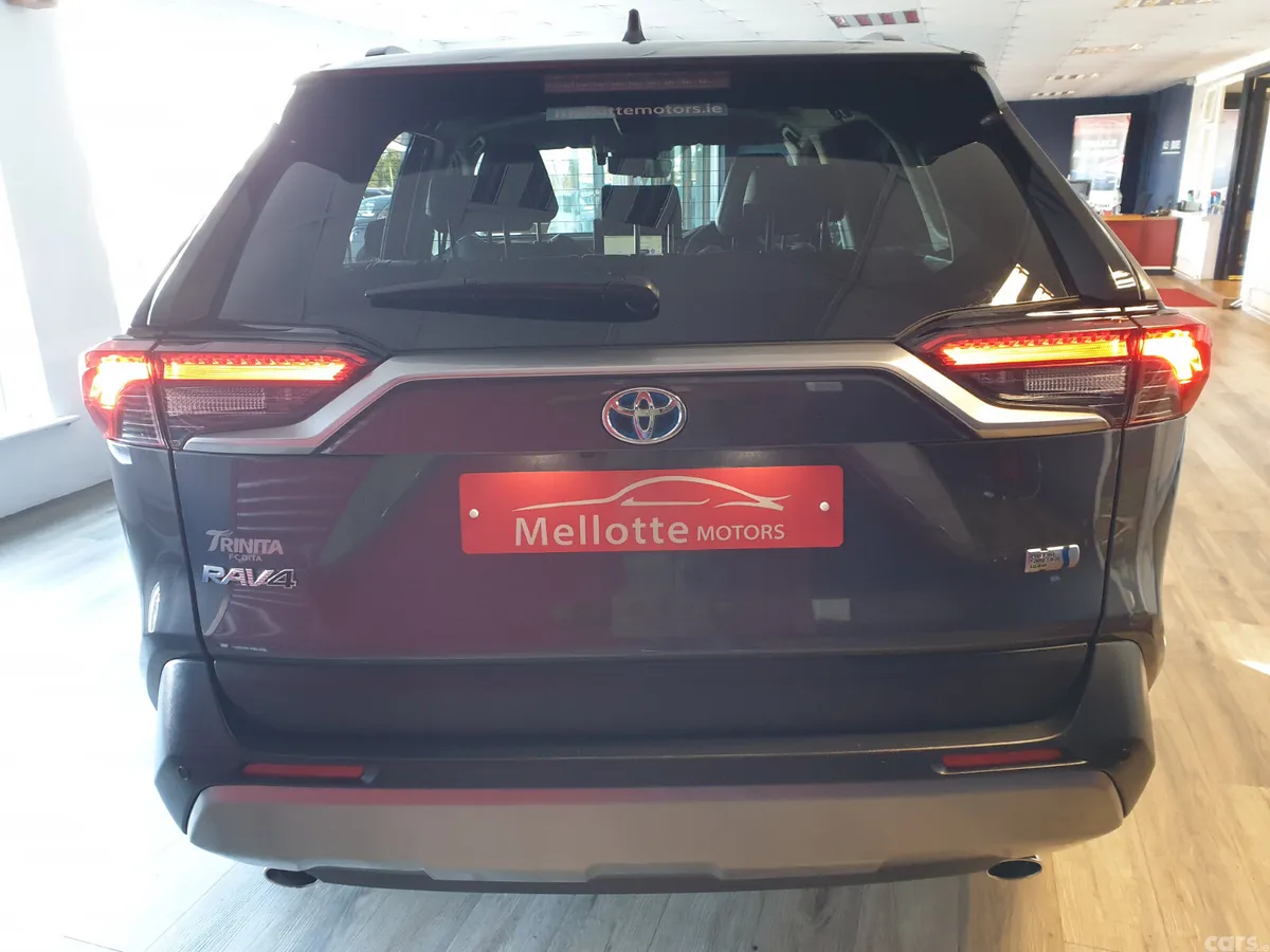 Toyota RAV4 SUV, Petrol Hybrid, 2023, Grey
