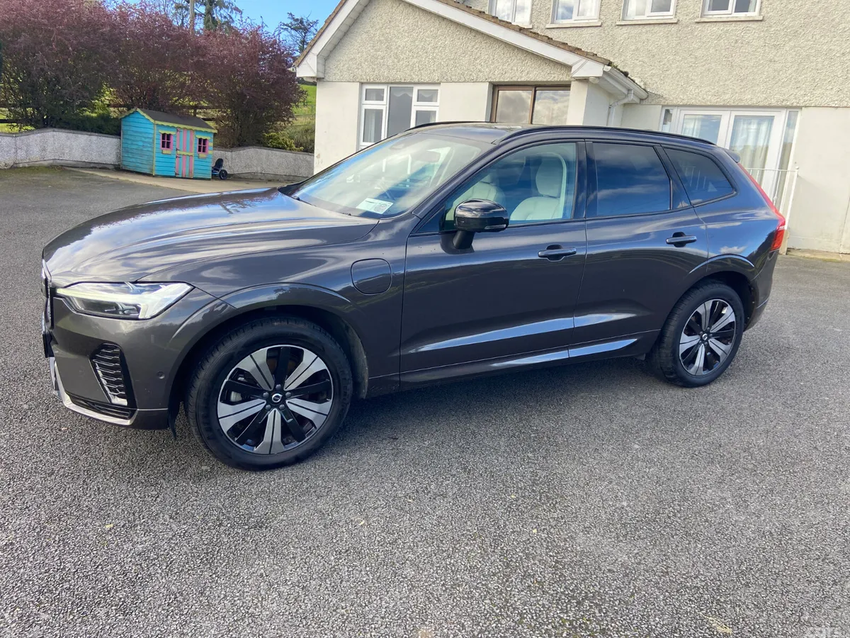 Volvo XC60 SUV, Petrol Plug-in Hybrid, 2023, Grey