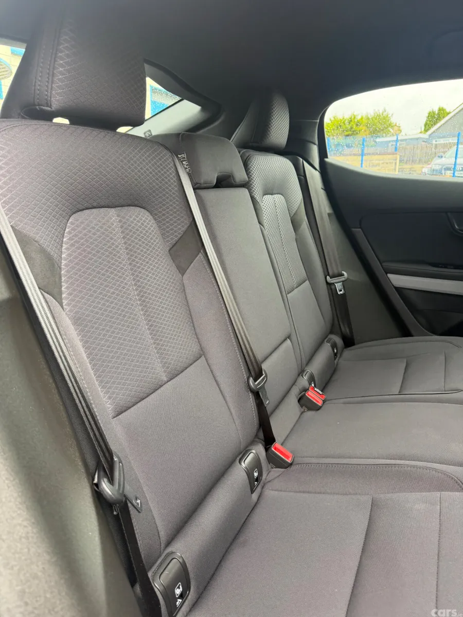 Polestar 2 Hatchback, Electric, 2023, Black
