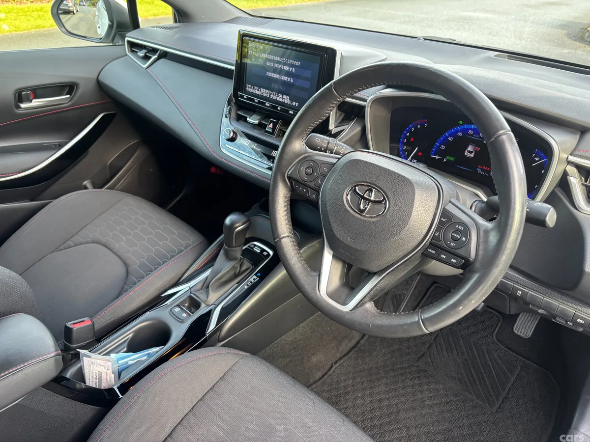 Toyota Corolla Hatchback, Petrol Hybrid, 2019, White