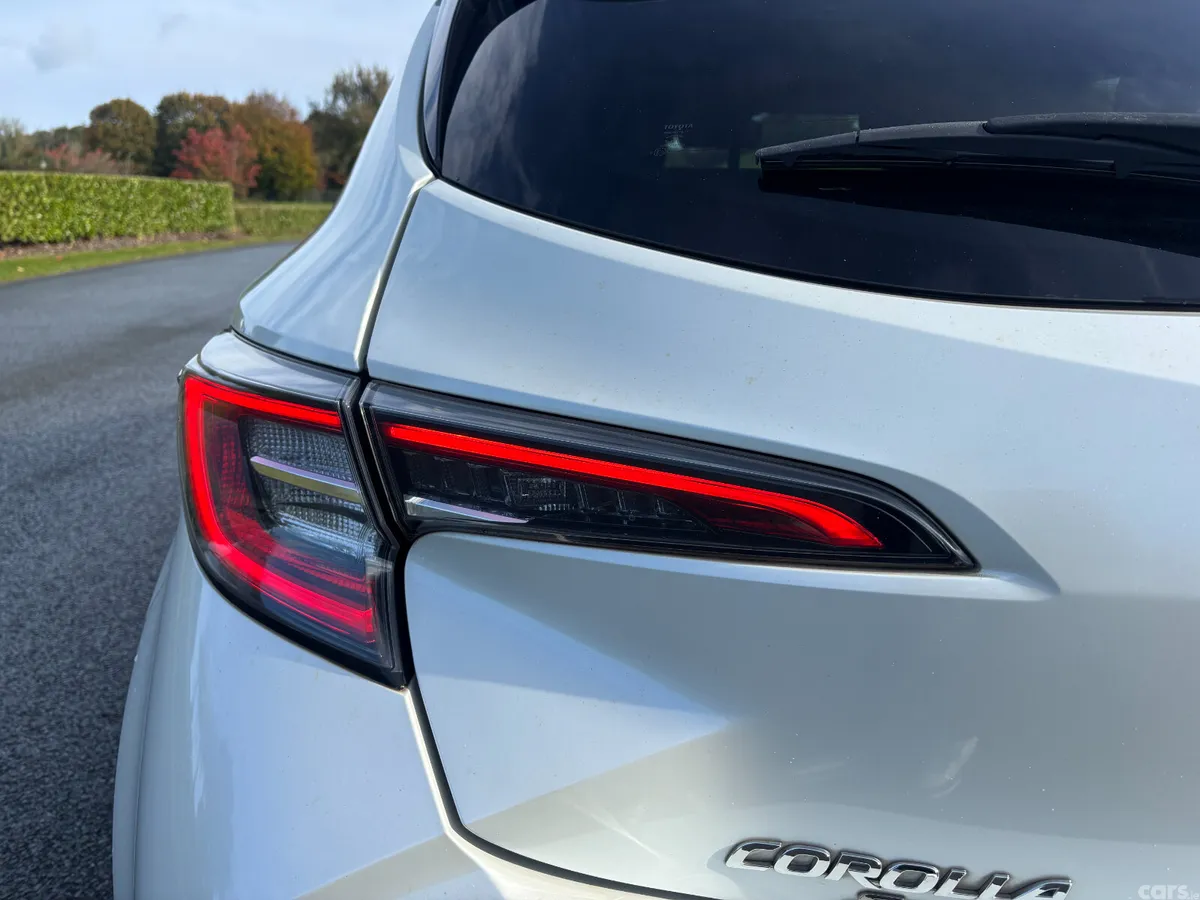 Toyota Corolla Hatchback, Petrol Hybrid, 2019, White