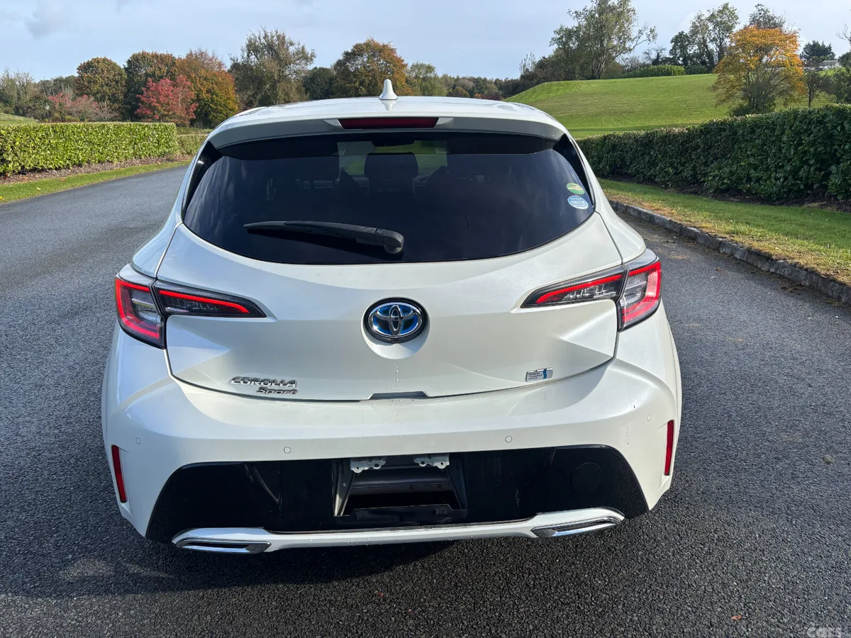 Toyota Corolla Hatchback, Petrol Hybrid, 2019, White