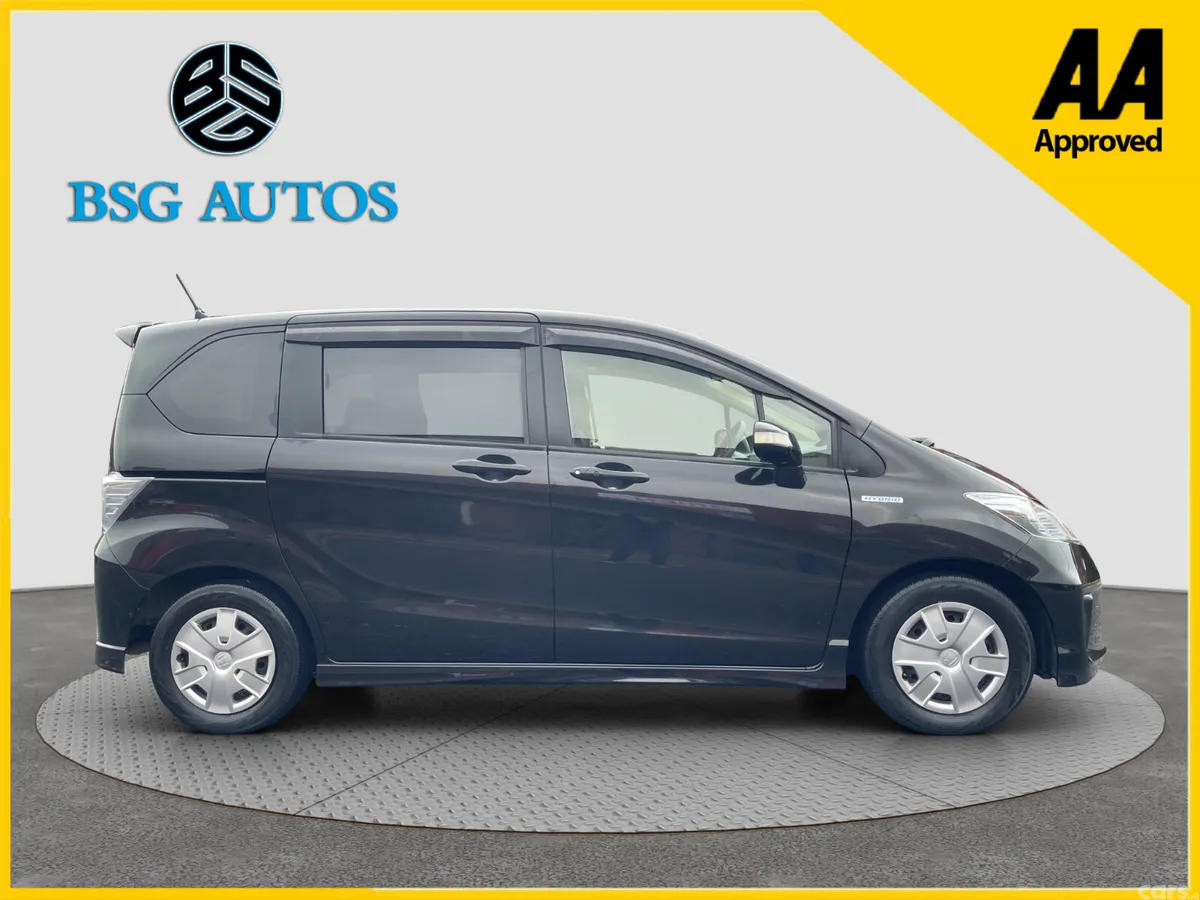 Honda Freed MPV, Petrol Hybrid, 2014, Black