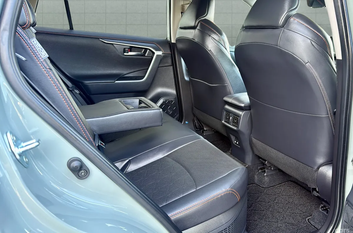 Toyota RAV4 SUV, Petrol Hybrid, 2022, Grey