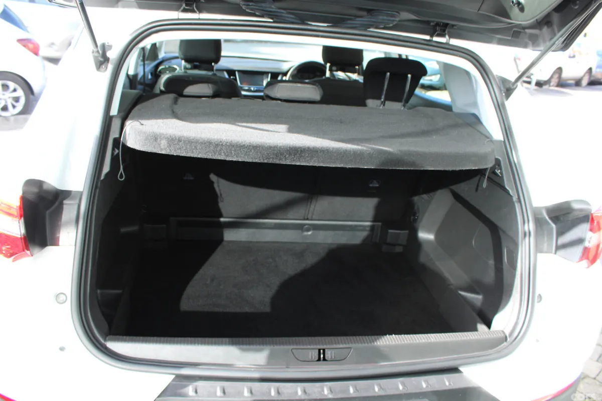 Opel Grandland X SUV, Petrol, 2020, White