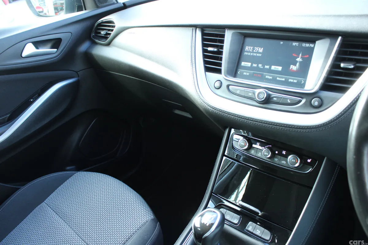 Opel Grandland X SUV, Petrol, 2020, White