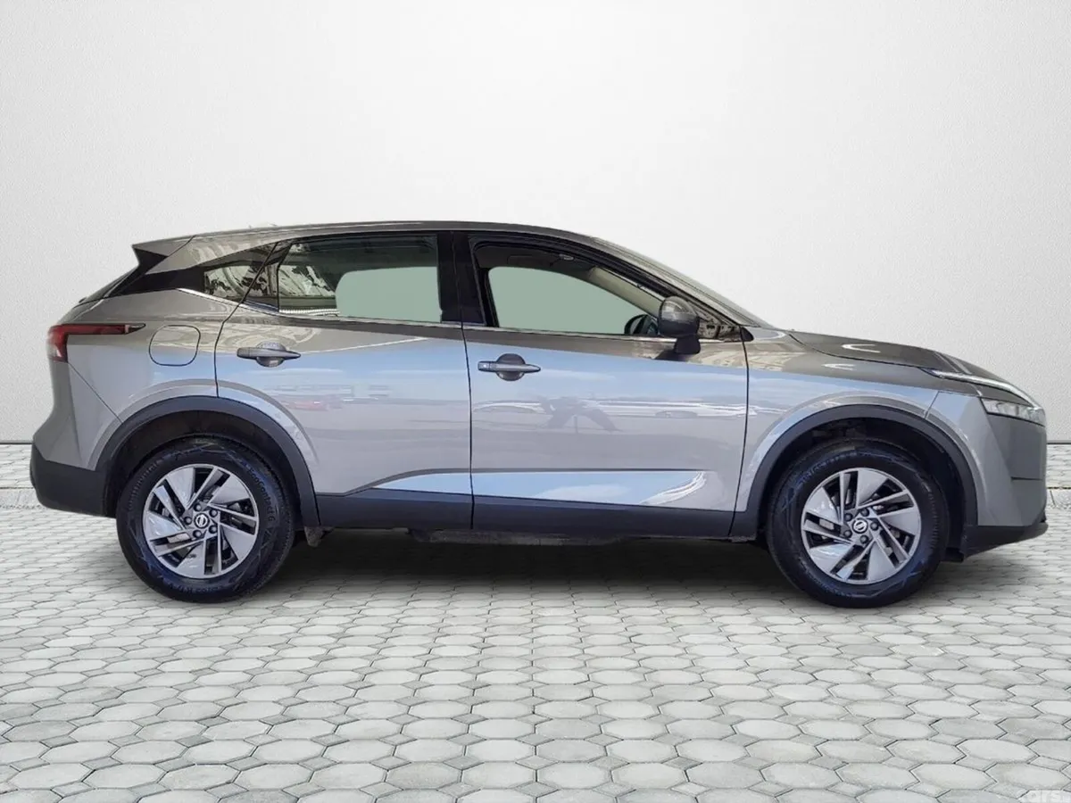 Nissan Qashqai SUV, Petrol, 2021, Grey