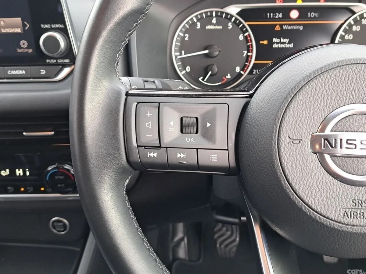 Nissan Qashqai SUV, Petrol, 2021, Grey
