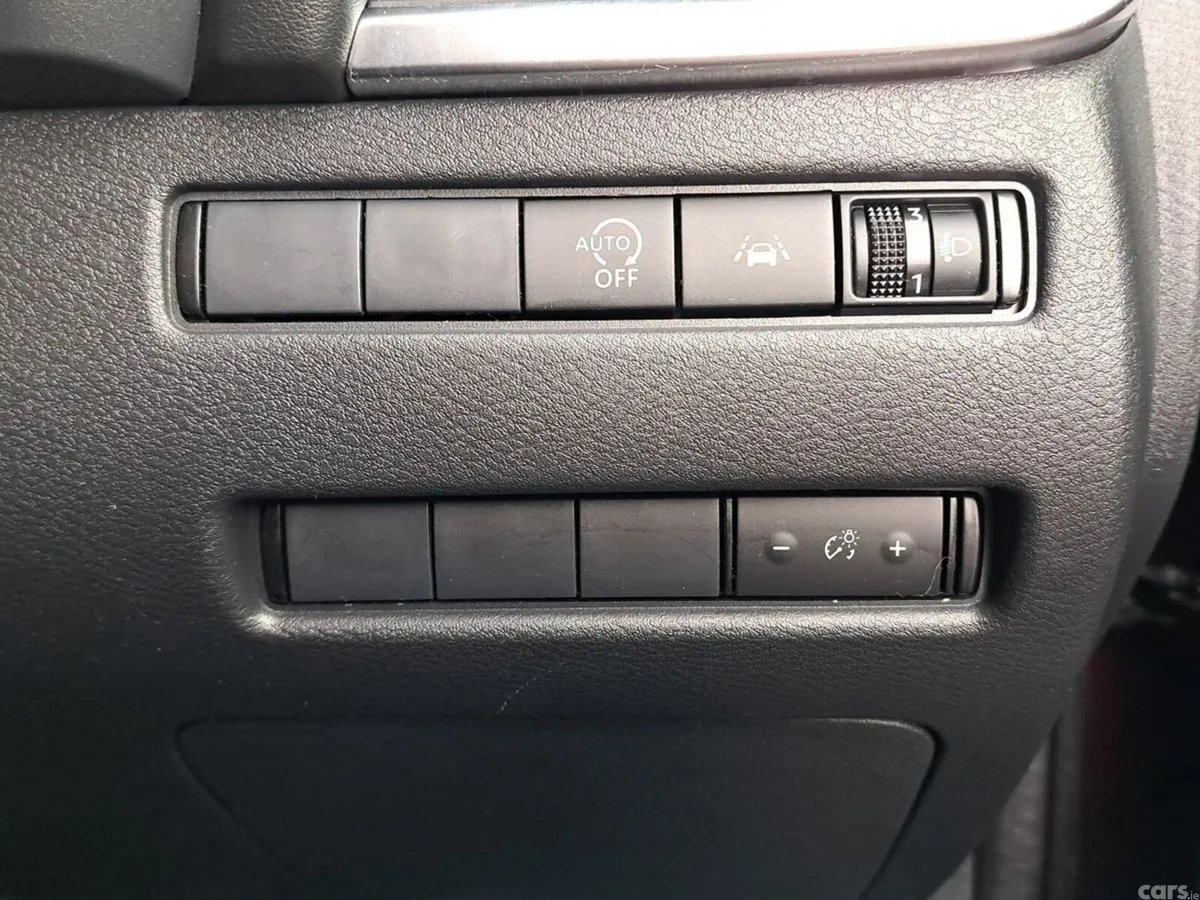 Nissan Qashqai SUV, Petrol, 2021, Grey
