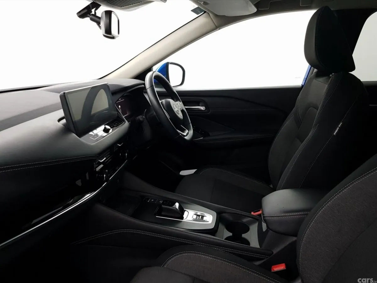 Nissan Qashqai MPV, Petrol, 2023, Blue
