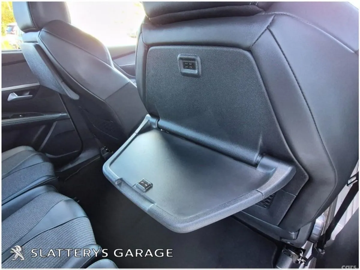 Peugeot 5008 SUV, Diesel, 2021, Grey
