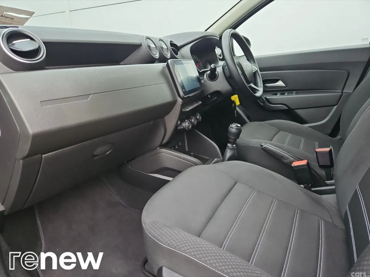 Dacia Duster SUV, Diesel, 2024, Grey