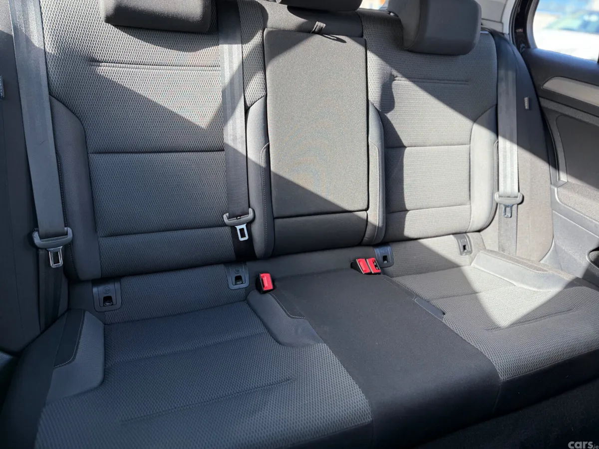 Volkswagen Golf Hatchback, Petrol, 2015, Black