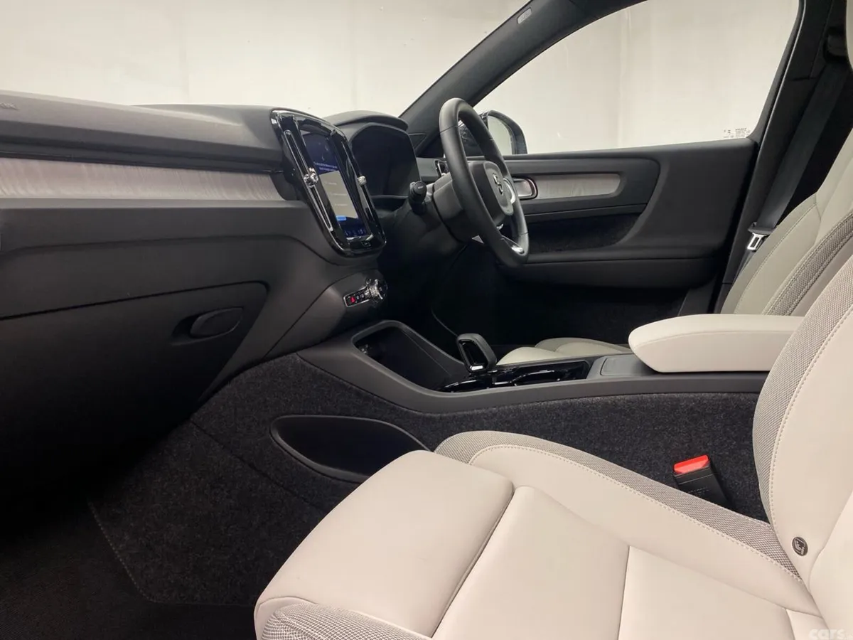 Volvo EX40 Estate, Electric, 2026, Blue