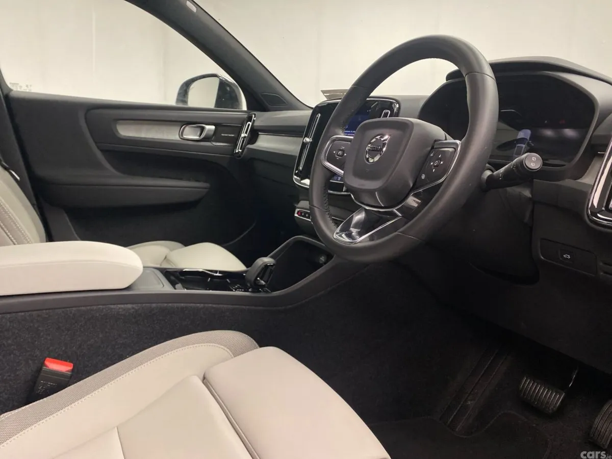 Volvo EX40 Estate, Electric, 2026, Blue