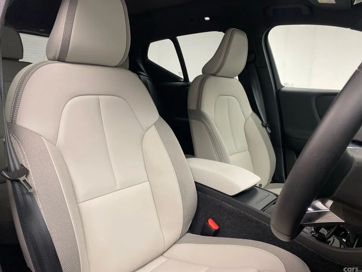 Volvo EX40 Estate, Electric, 2026, Blue