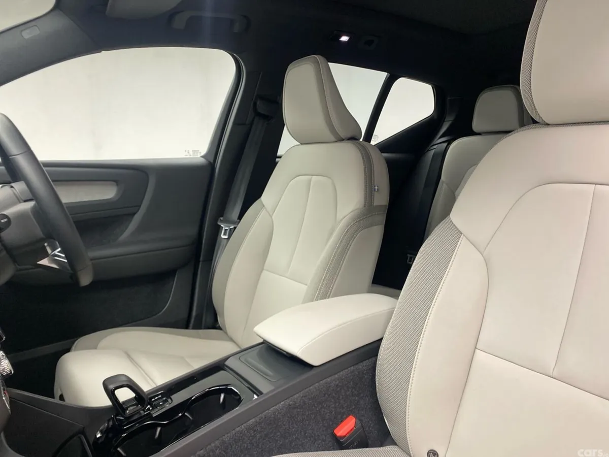 Volvo EX40 Estate, Electric, 2026, Blue