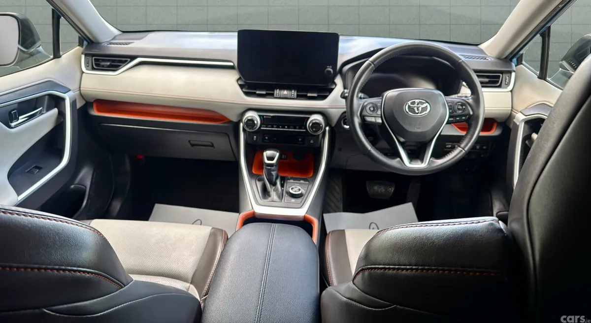 Toyota RAV4 SUV, Petrol Hybrid, 2023, Blue