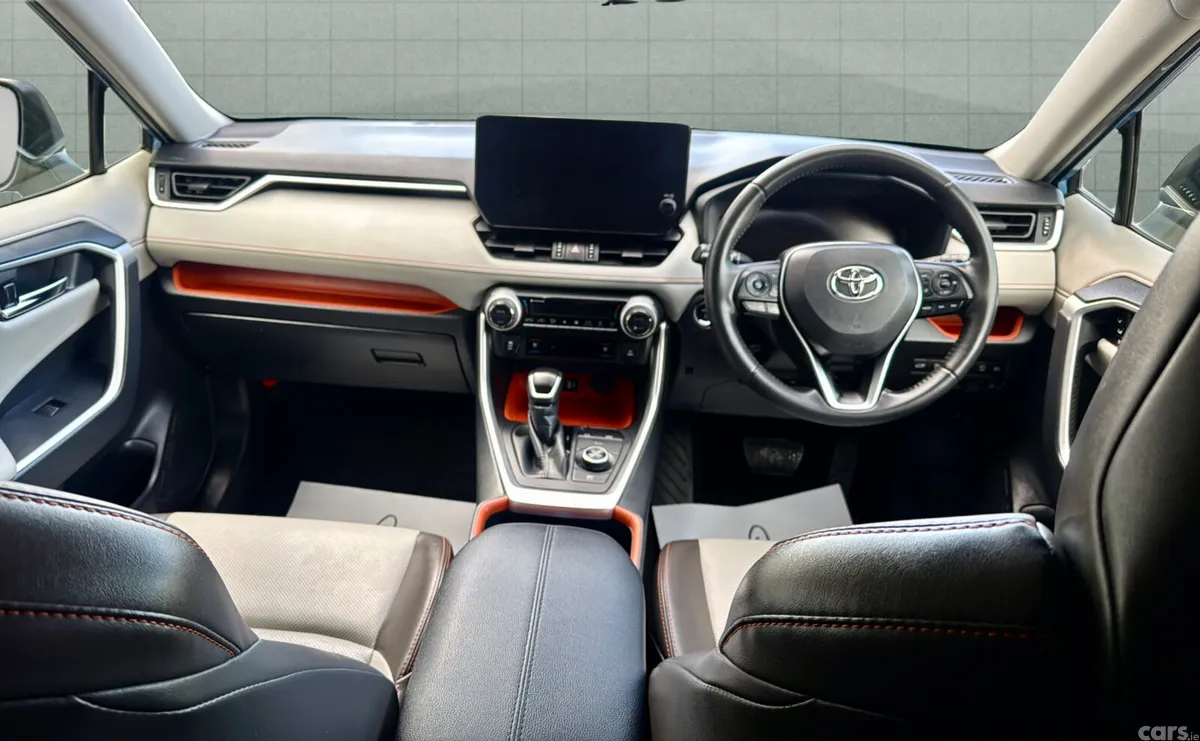 Toyota RAV4 SUV, Petrol Hybrid, 2023, Blue