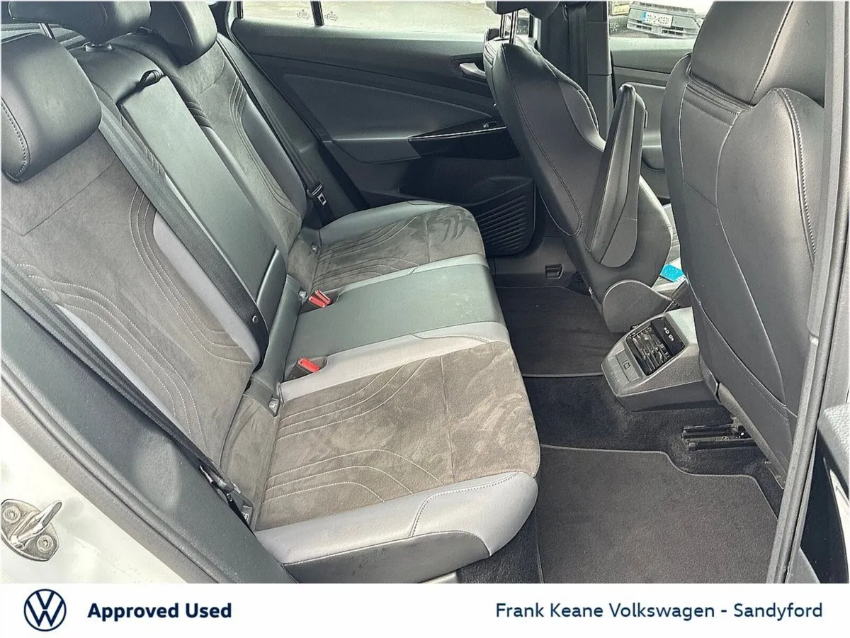 Volkswagen ID.4 Estate, Electric, 2023, White