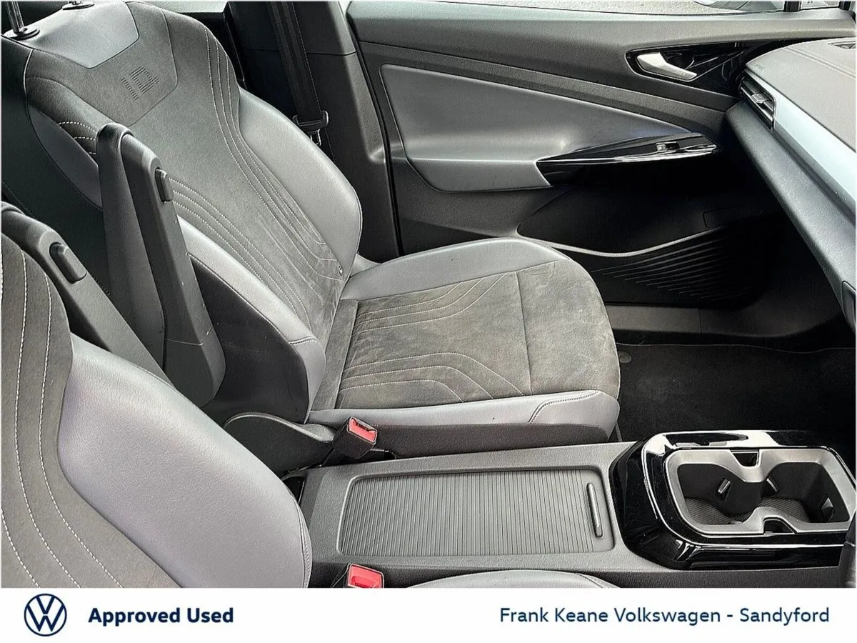 Volkswagen ID.4 Estate, Electric, 2023, White