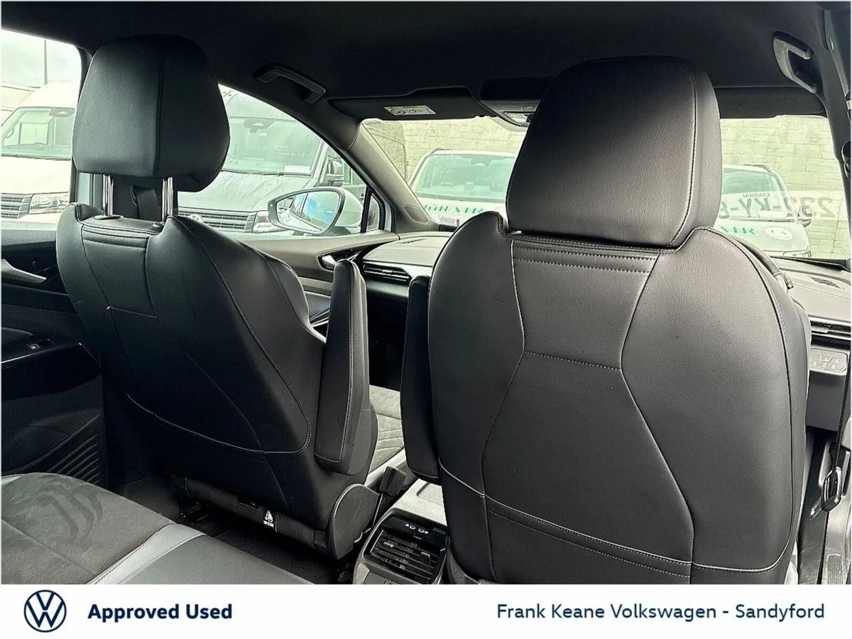 Volkswagen ID.4 Estate, Electric, 2023, White