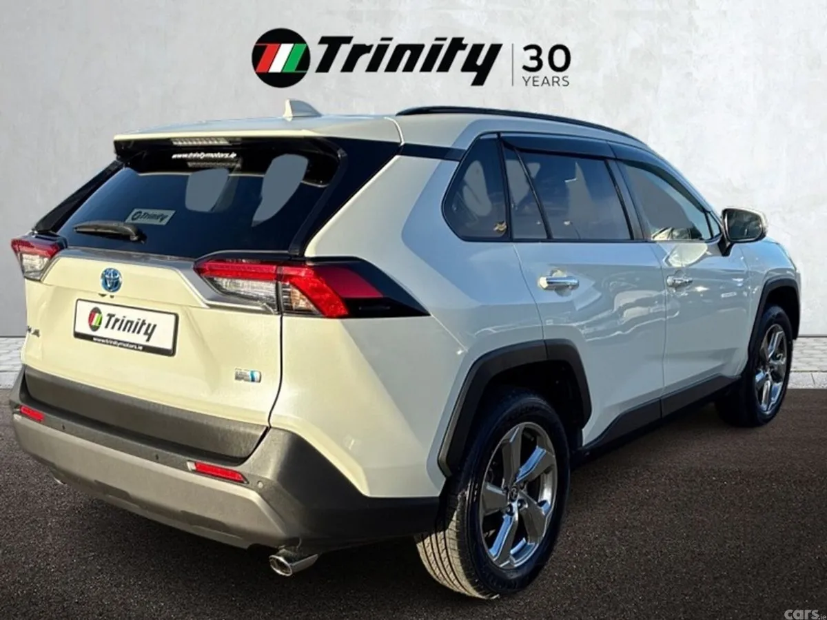 Toyota RAV4 SUV, Petrol Hybrid, 2021, White