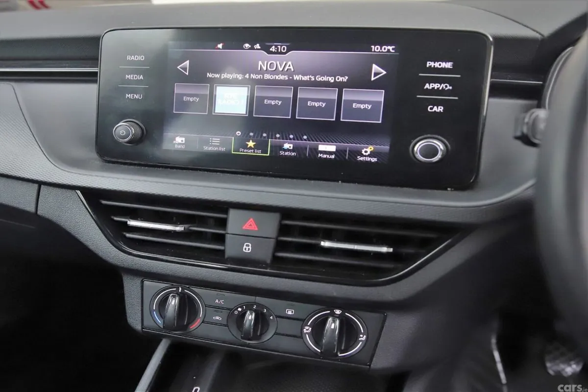 Skoda Kamiq Hatchback, Petrol, 2024, Silver
