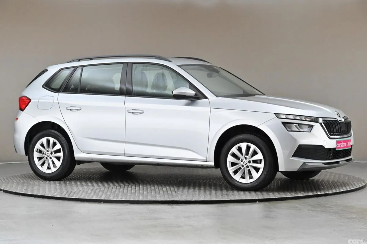 Skoda Kamiq Hatchback, Petrol, 2024, Silver